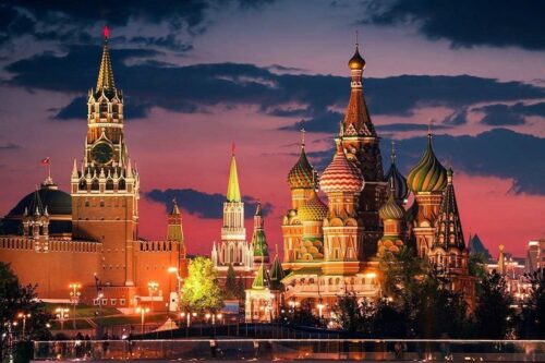 Президент России Путин В.В. избирается в 2024 году.